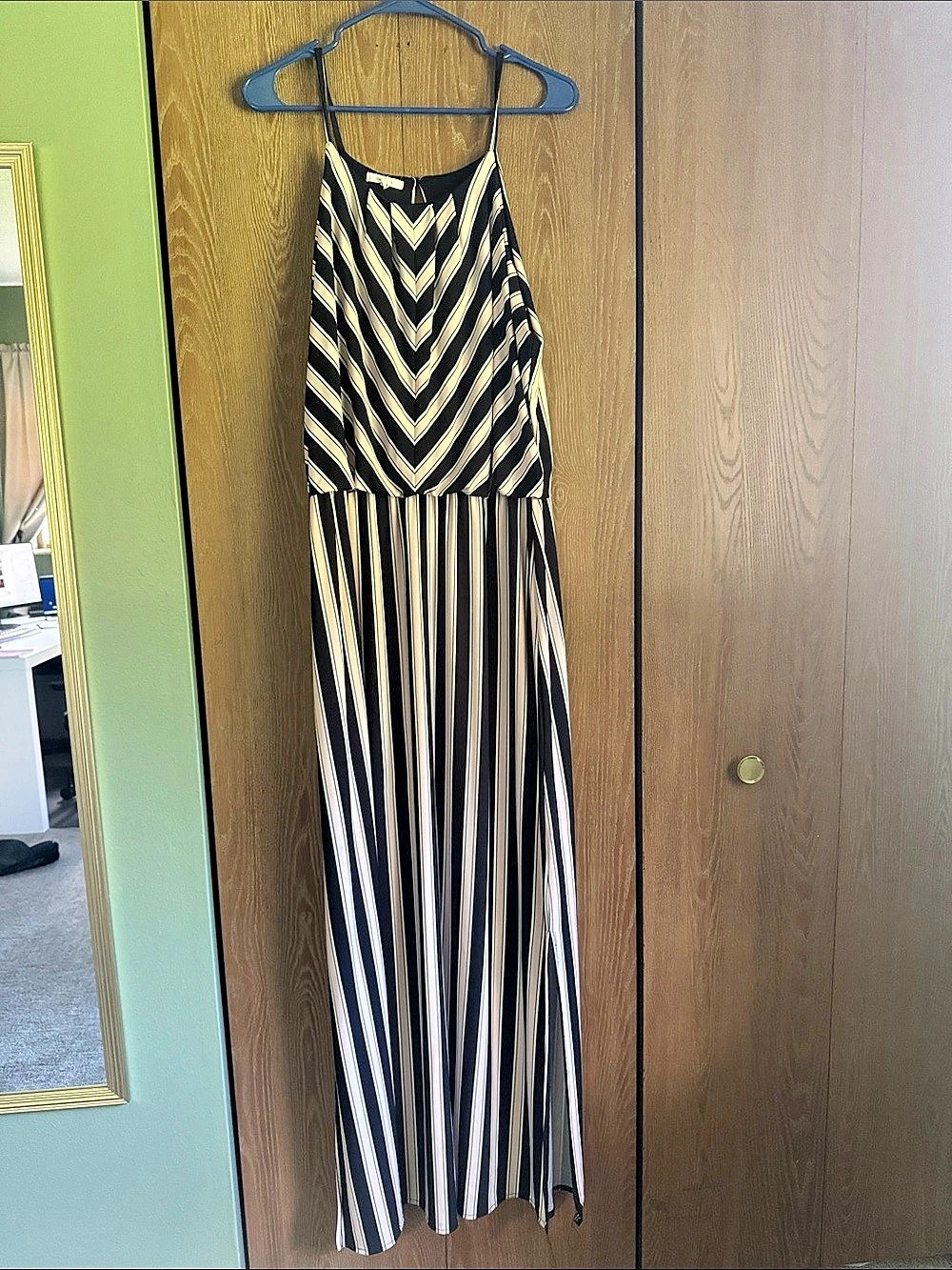 maurices Striped Maxi Dress in Black & White Size Large